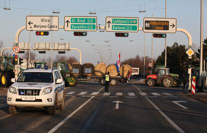 Policajci na Slavonskoj aveniji priveli mljekare, traktori ostali 