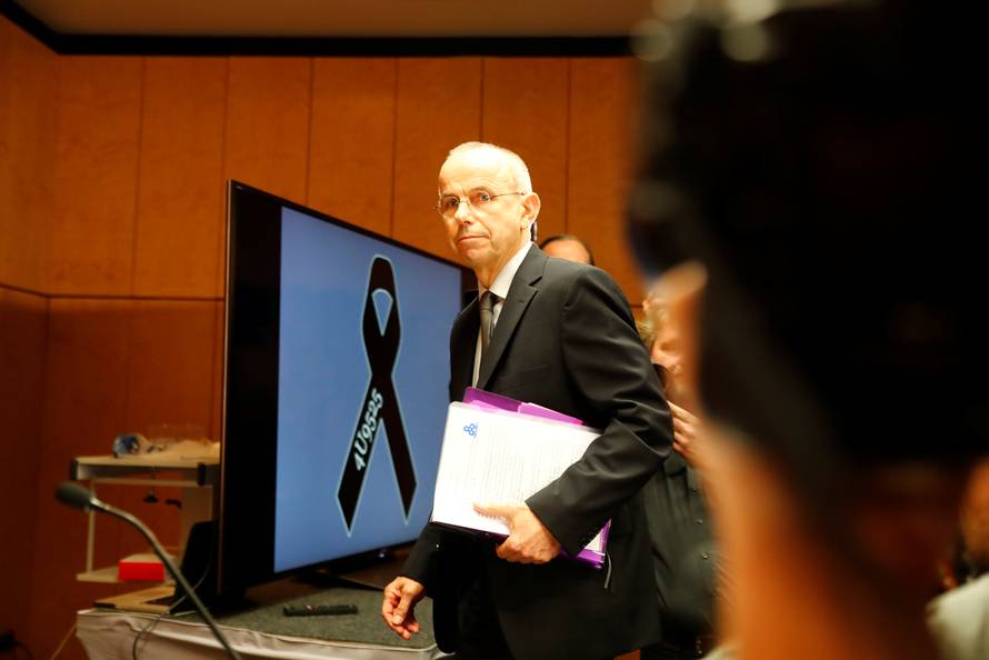 Guenter Lubitz arrives for a news conference in Berlin
