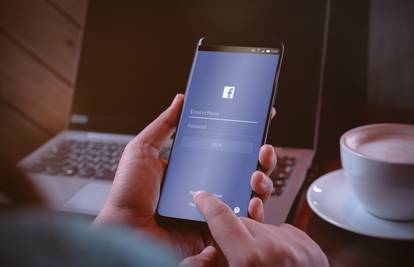 Facebook i Instagram se 'srušili' u ponedjeljak: Hakirani su?
