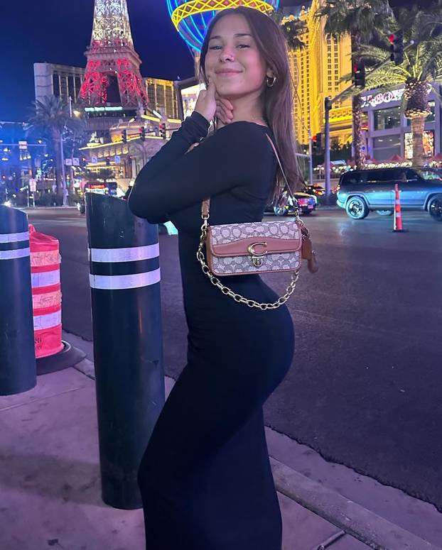 FOTO Shaq je uveselio curu koja zgrće hrpu love vrućim fotkama