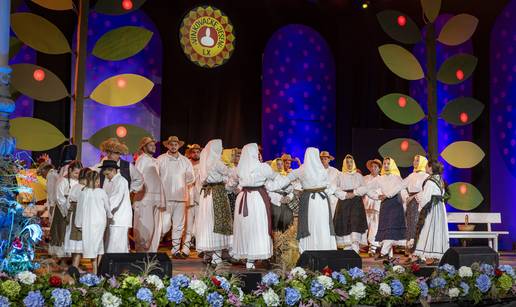 FOTO Raspjevane Vinkovačke jeseni oduševljavaju posjetitelje