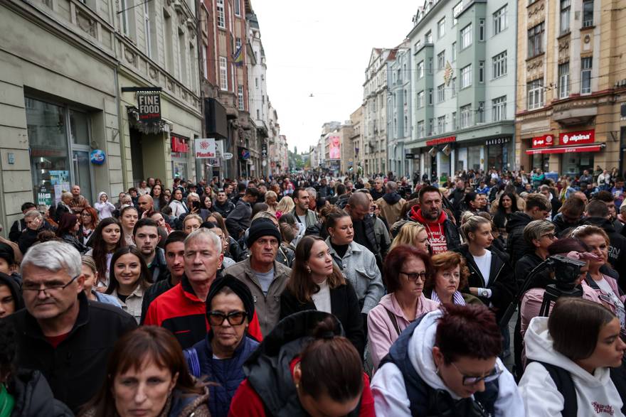 Sarajevo: Okupljanje građana u čast Halidu Bešliću