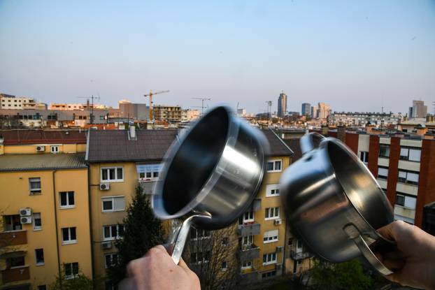 Zagreb: Prosvjed protiv gradonačelnika Bandića "Izađite na balkone s loncima i poklopcima"