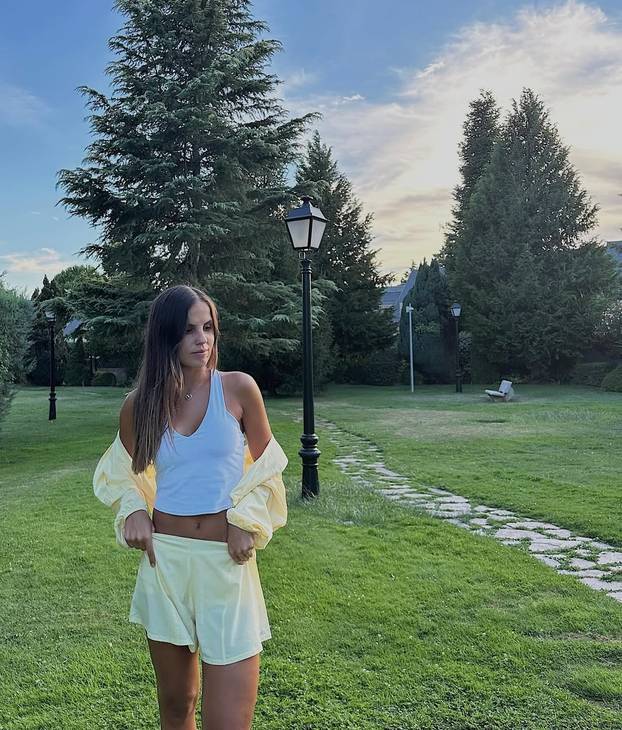 FOTO O potezu njenog momka bruji cijeli svijet. Ona je bivša hokejašica, ali i profesorica...