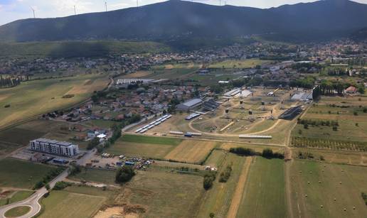 FOTO Ovako teku pripreme za Thompsonov koncert u Sinju
