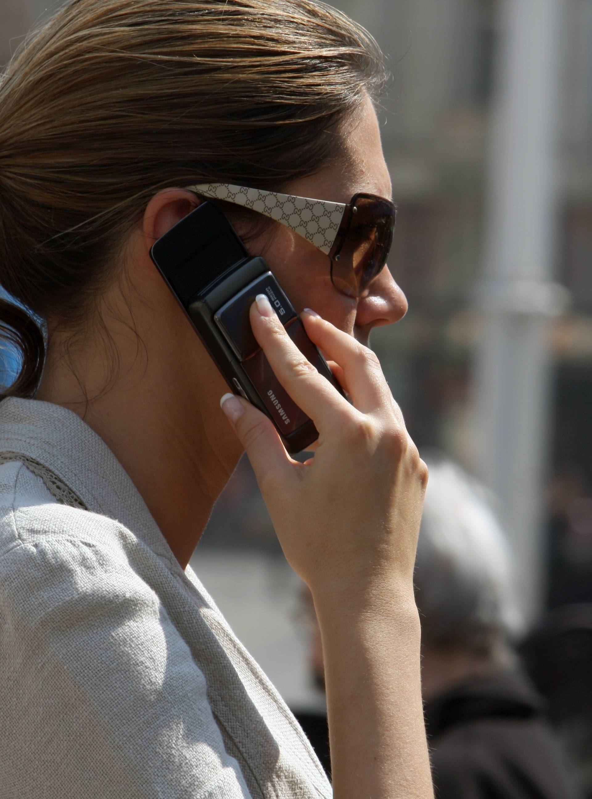 Telekomi ne planiraju dizati cijene zbog ukidanja roaminga