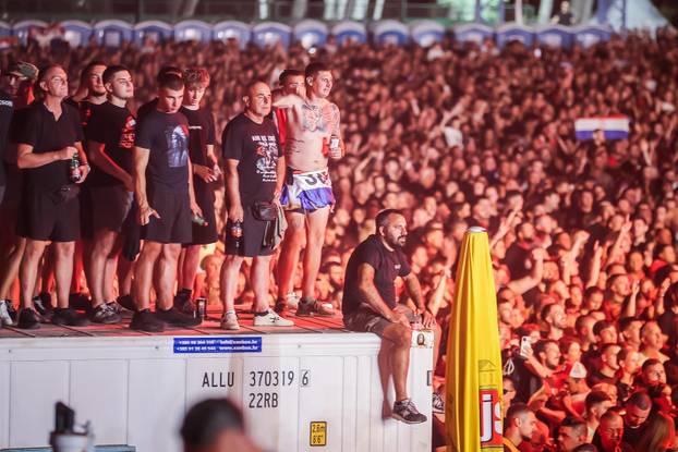 Šibenik: Koncert Marka Perkovića Thomsona na Šibenskom Šubićevcu