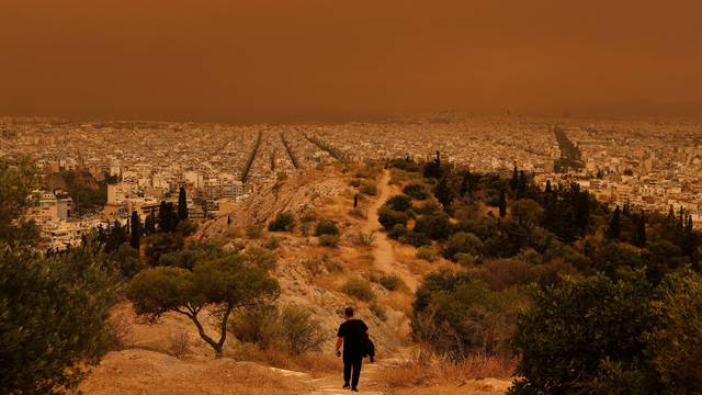 African dust covers the city of Athens