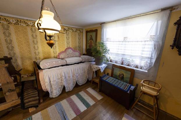 Komletinci: Obitelj Čelebić njeguje stare slavonske običaje