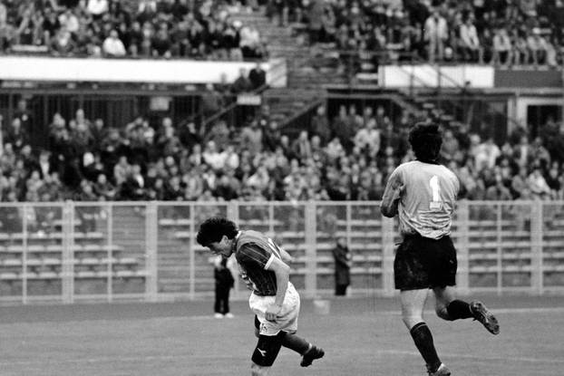 Zagreb: Savezna liga Jugoslavije, Dinamo - Borac, 7.4.1990.