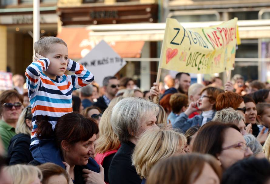 Teta u vrtiću: Grad je naredio da štedimo na hrani za djecu