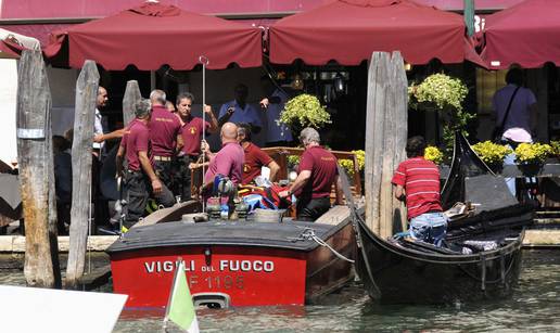 Venecija: Sudarili se gondola i vaporetto, poginuo turist (50)