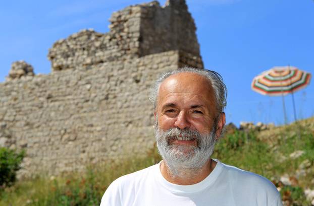 Pag: Na ostacima srednjovjekovne crkve prona?ena bron?ana ogrlica