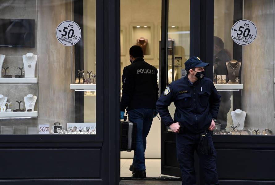 Zagreb: Tijekom prosvjeda poduzetnika opljačkana zlatarna u Ilici