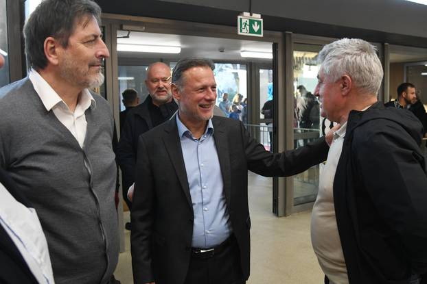 Predsjednik Sabora Gordan Jandroković stigao u Bjelovar gdje će pratiti utakmicu ženske rukometne reprezentacije