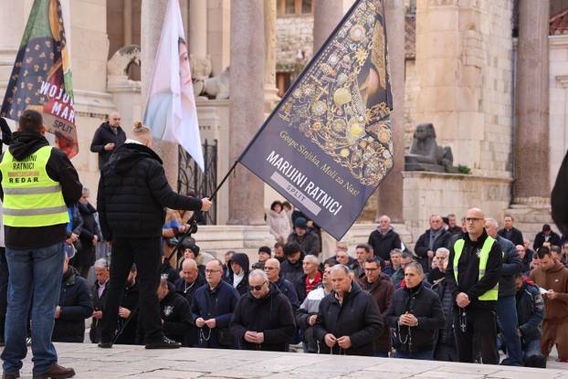 Split: Molitelji na Peristilu okupili su se i ove prve subote u mjesecu
