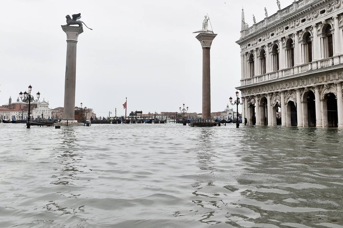 Ponovno plimni val u Veneciji: Razina vode je dosegla 1,6 m