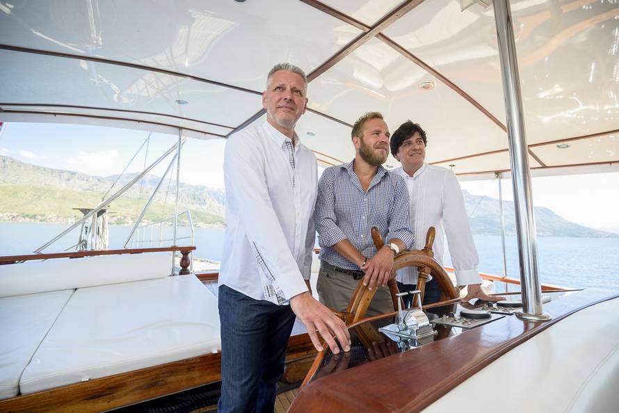 Ivan Pažanin i njegova djevojka u novom su spotu klape Rišpet