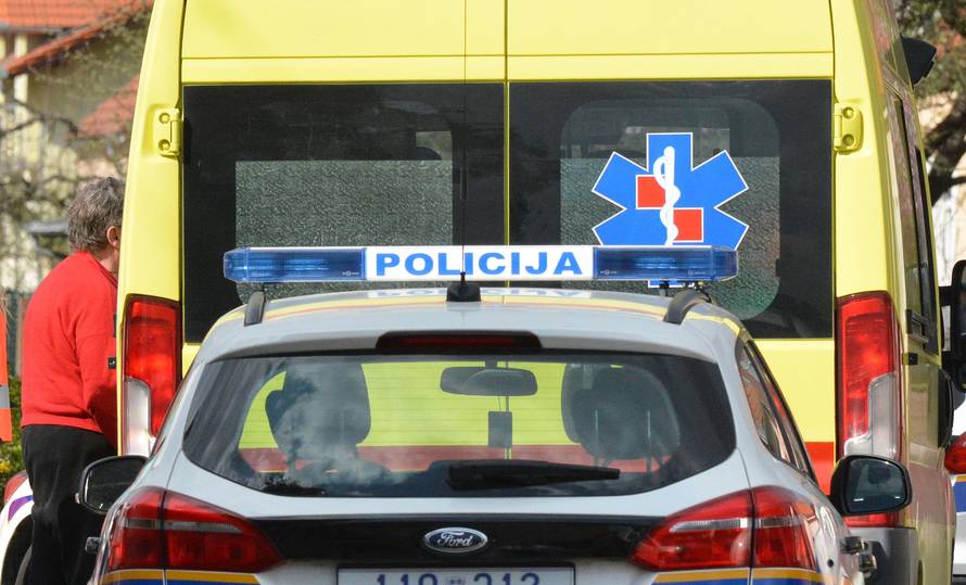 Policija mu je oduzela pištolj pa se popeo na krov: 'Ja ne idem!'