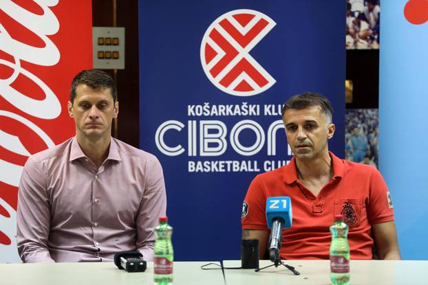 Zagreb: Marin Rozić i Josip Sesar odrzali su konferenciju povodom početka nove košarkaške sezone