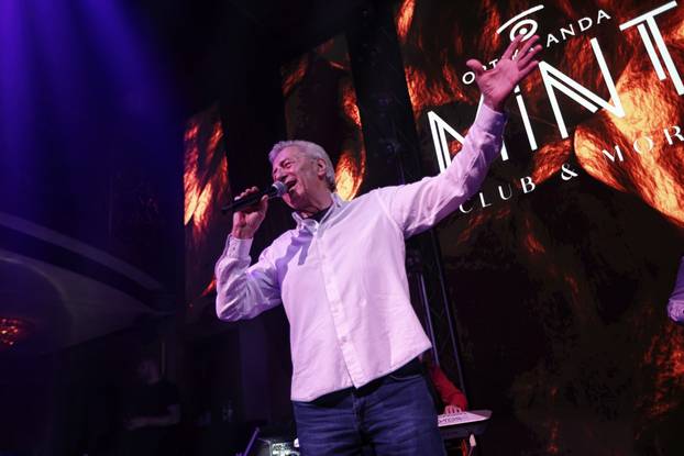 Zagreb: Miroslav Ilić održao je koncert u klubu Mint 