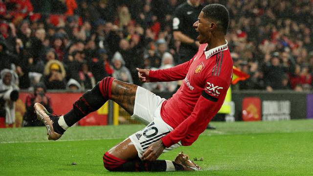 Premier League - Manchester United v Nottingham Forest