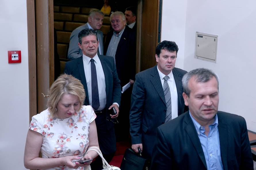 Šuker: Hrvatska će u petak imati deset ustavnih sudaca