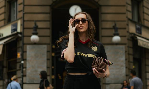 Dinamo objavio novi treći dres s detaljima šestinskog kišobrana