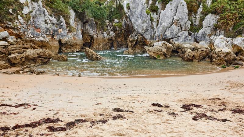 Slovi za najmanju plažu na svijetu: Duga je 40 metara, a more se ne vidi na horizontu