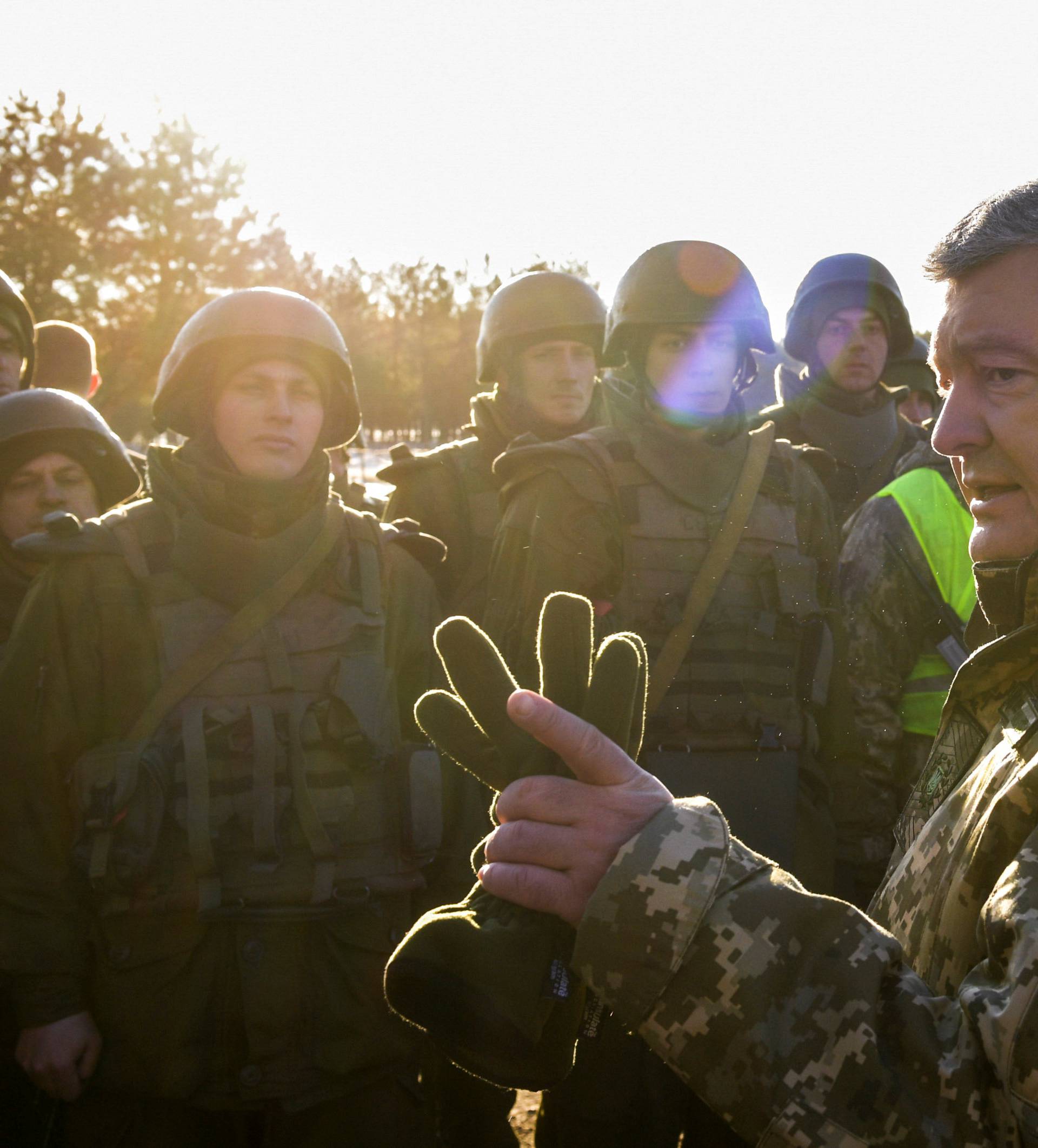 Ukraine's President Poroshenko visits a military training centre in Chernihiv Region