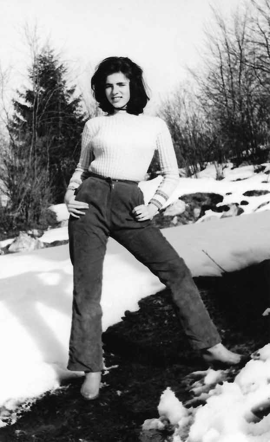 Mira Furlan je na stup srama prikovana zbog veze sa srpskim redateljem i 'izdaje' zemlje...