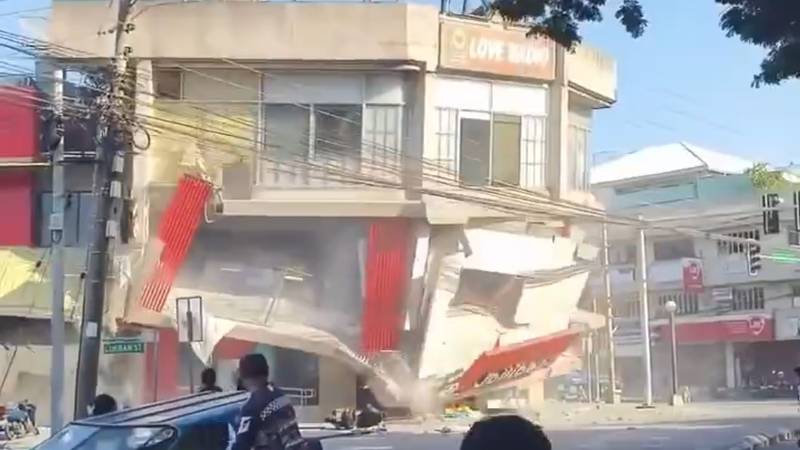 Tragične scene s Filipina nakon razornog potresa: 'Ovo je bi
