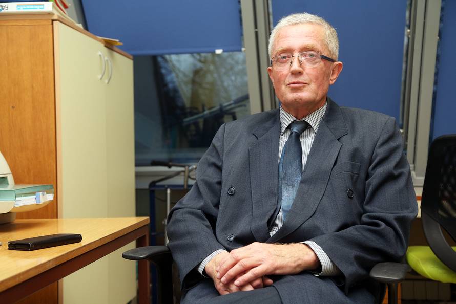 Profesor uzvraća: Suzdržat ću se od reagiranja na provokacije