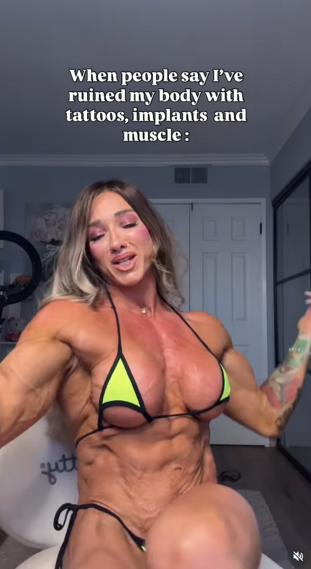 FOTO 'Mišićava mama' šokirala izgledom prije transformacije: 'Uf, sad ima bicepse od 40 cm!'