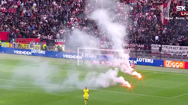 VIDEO Feyenoord bez Ivanušeca uništavao Ajax Šutala i Sose. Ljutiti huligani prekinuli derbi