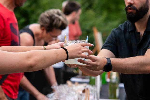Zagreb: Mali piknik privukao je veliki broj građana 