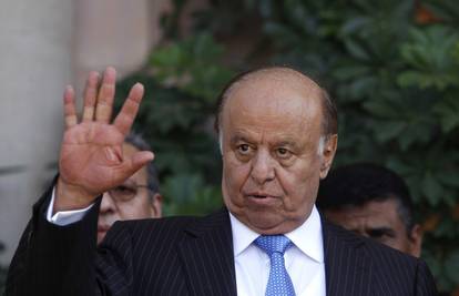 Kaos u Jemenu: Predsjednik i premijer podnijeli su ostavke 