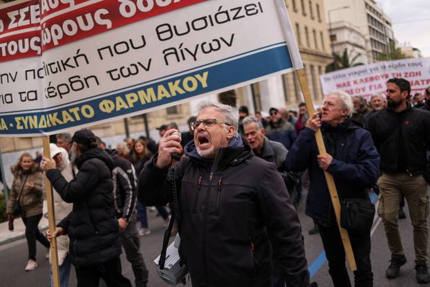 Greece's main labour unions strike over low wages