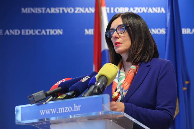 Ministrica Divjak predstavila rezultate PISA testova - Hrvatski đaci ispod prosjeka