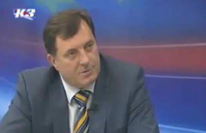 M. Dodik gledatelju 'Aj ne se..!' pa nastavio intervju