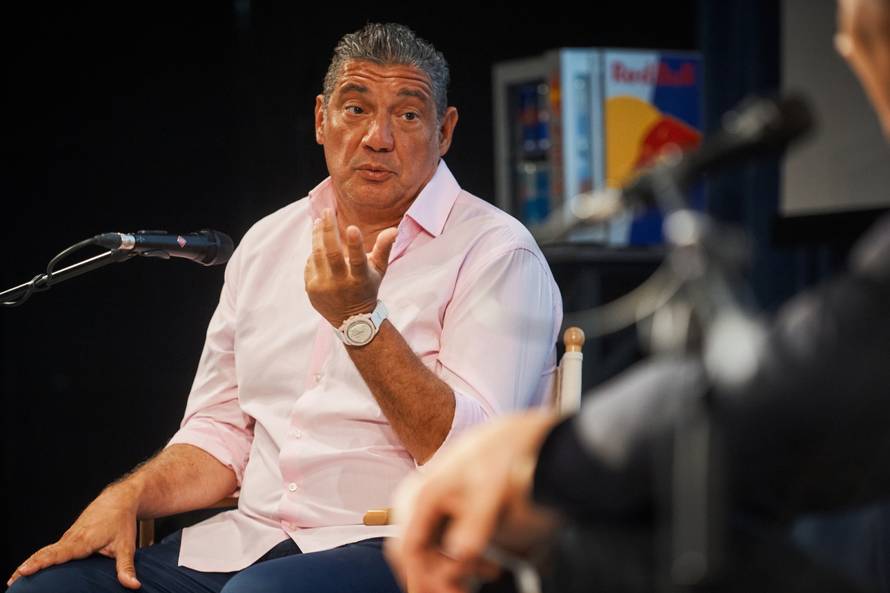 Autor Maradonine, Messijeve i Guardioline biografije u Zadru