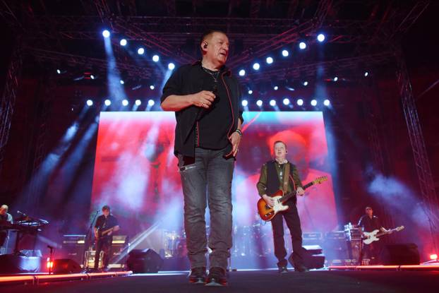 Pula: Prljavci napunili Arenu