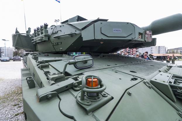 Zagreb: Obilazak Međunarodne izložbe naoružanja i vojne opreme ASDA u Areni zagreb