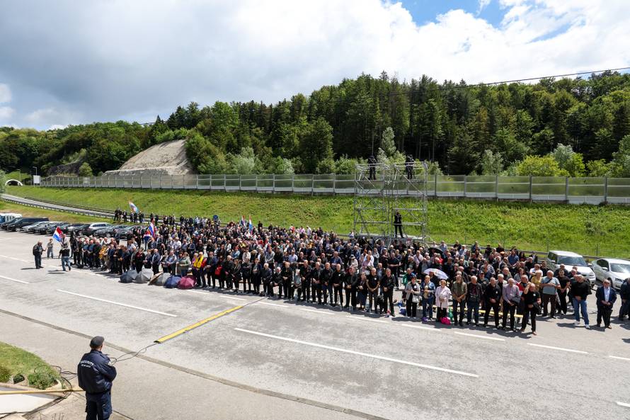 Andrej Plenković na svetoj misi u Crkvi Muke Isusove u Maclju
