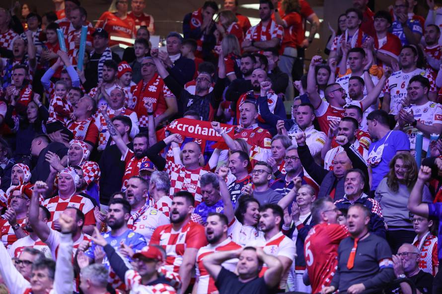 Navijači na utakmici između Islanda i Hrvatske u borbi za treće mjesto EHF Europskog prvenstva