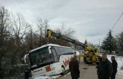 Kod Žminja sletio bus s petero učenika, ozlijeđenih nije bilo