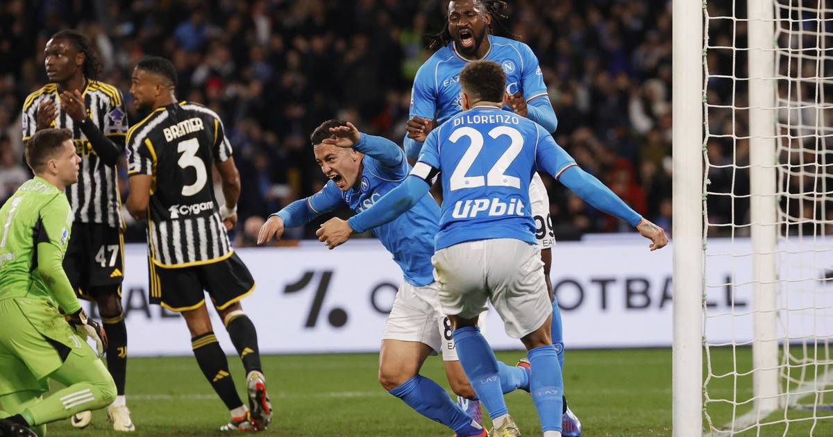 VIDEO Težak udarac za Juve u borbi za vrh! Napoli uzeo derbi