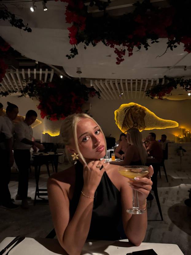 FOTO Bujna plavuša zavela je Vuškovićeva budućeg suigrača