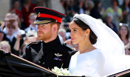 Opet ih uhvatili u laži? Vjenčani list Meghan i Harryja pokazuje datum kraljevskog vjenčanja