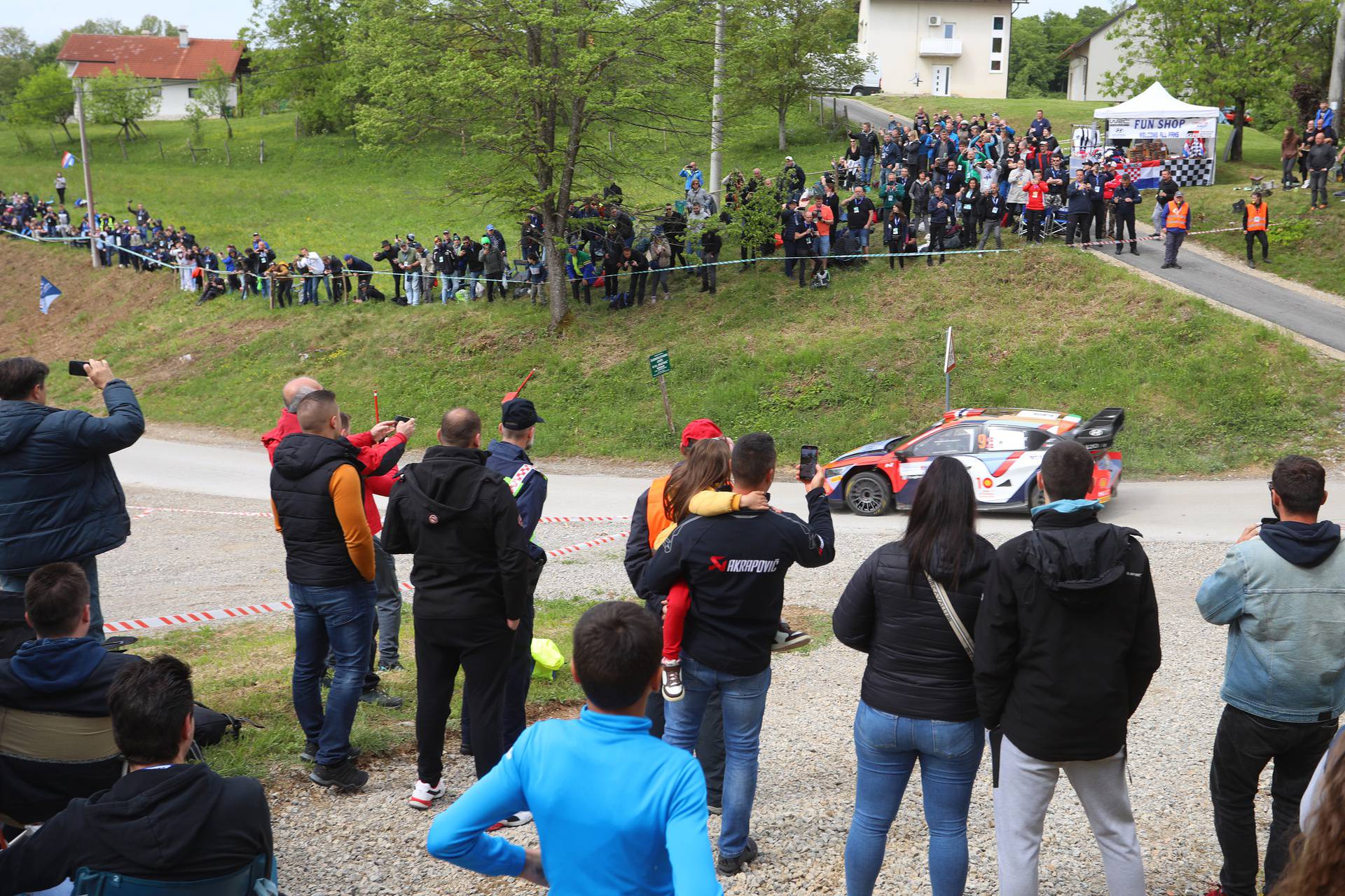 Atmosfera na WRC Croatia Rallyu u mjestu Leskovac Barilovićki